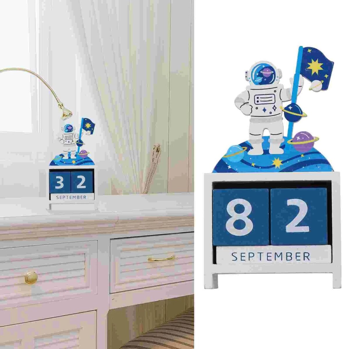 Décoration de bureau avec figurine d'astronaute et calendrier perpétuel affichant la date 32 septembre, thème spatial pour une ambiance ludique.
