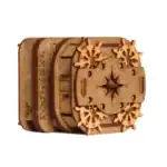 Pendulette en bois décorative avec engrenages en bois et étoile, idéale pour une décoration scientifique ou vintage.