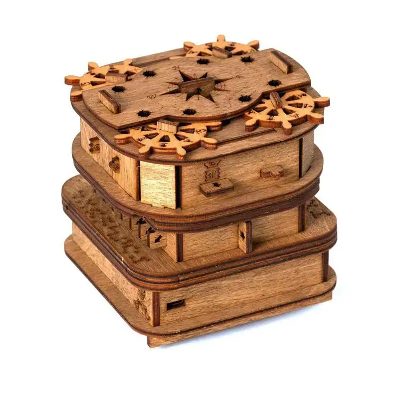 Boîte à musique en bois avec engrenages, étoiles et mécanisme artisanal, idéale pour décoration scientifique ou cadeau original.