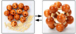 Modèle moléculaire en bois représentant une structure chimique avec sphères en bois et connecteurs en bois clair, illustrant la modélisation scientifique pour l'apprentissage.