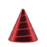 Pyramide en métal rouge, objet de décoration inspiré par la science, parfait pour embellir un espace avec une touche moderne et scientifique.