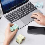 Puce d'ordinateur portable avec puzzle en 3D, accessoires de bureau originaux pour amateurs de science et technologie.