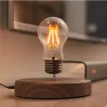Ampoule LED vintage avec filament visible, éclairage chaud, design rétro, décoration de style industriel, idéale pour un intérieur moderne ou vintage.