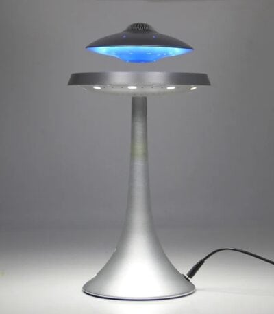 Lampe de bureau moderne inspirée par un objet scientifique avec lumière bleue apaisante et design élégant. Parfaite pour un espace de travail ou décoration innovante.