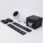 Mini projecteur portable pour projection d'images et vidéos, accompagné de plusieurs modules et accessoires pour une utilisation facile et pratique.