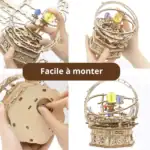 Modèle scientifique en bois à assembler facilement, avec mécanismes complexes et éléments colorés.