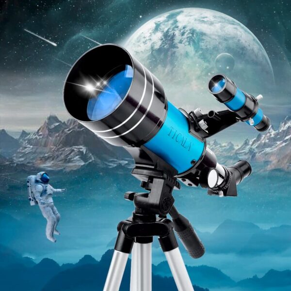 Télescope astronomique pour observation du ciel, avec vue sur la lune, étoiles et astronautes dans un décor spatial. Parfait pour la décoration scientifique et passionnés d'astronomie.