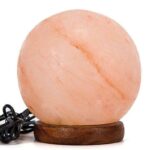 Lampe en pierre naturelle, éclairage d'ambiance unique pour décoration scientifique et moderne.