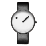 Montre minimaliste avec cadran blanc, un seul index et un bracelet en cuir noir, alliant simplicité et élégance.