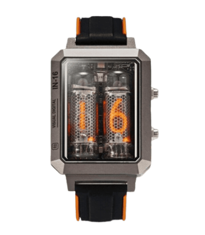 Montre à tubes Nixie avec affichage numérique orange, boîtier en métal et bracelet en silicone noir et orange. Design rétro-futuriste pour les amateurs de science et de décoration scientifique.