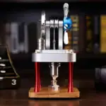 Pupitre de Newton avec moteur électrique pour expérimentations scientifiques, illustrant la loi de la réflexion de la lumière. Parfait pour l'éducation et la décoration scientifique.