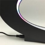 Lampe de décoration scientifique avec éclairage LED coloré.