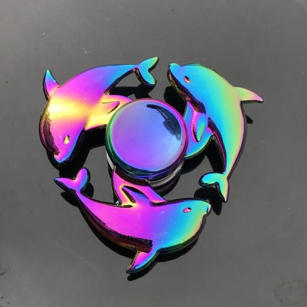 Unicorns en acier irisé coloré avec miroir central, décoratif et original, parfait pour la décoration intérieure ou comme objet de collection.
