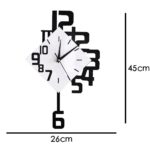Horloge murale contemporaine avec chiffres noirs et cadran blanc, idéale pour la décoration intérieure moderne, mesurant 45 cm de haut et 26 cm de large.