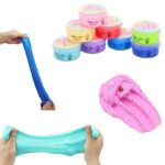 Pâte à modeler colorée pour enfants, idéale pour la créativité et le jeu, disponible en plusieurs couleurs vives dans des boîtes pratiques.