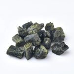 Pierre de tourmaline brute naturelle, pierre de protection et d'énergie.