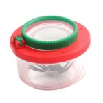 Loupe de poche avec araignée en plastique pour la décoration ou l'apprentissage.