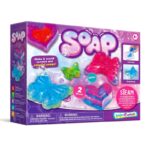Kit de fabrication de savon coloré et parfumé avec moules en forme de cœur, étoile et papillon, idéal pour créer des savons personnalisés et amusants pour les enfants à partir de 8 ans.