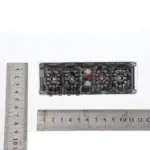 Panneau de circuits électroniques avec composants, mesures en millimètres pour la précision.