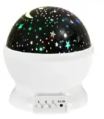 Lampe projection d'étoiles avec ciel nocturne, lune et étoiles colorées, idéale pour chambre d'enfant ou décoration scientifique. Crée une ambiance relaxante et magique dans la pièce.