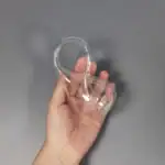Porte-verre en verre transparent pour expériences scientifiques ou décoration, facile à manipuler et résistant. Parfait pour un usage en laboratoire ou comme objet décoratif.
