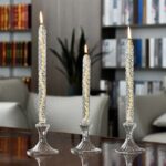 Bougies en verre avec spirale décorative, parfaites pour une ambiance sophistiquée et scientifique. Idéal pour la décoration intérieure ou comme cadeau original dans un univers scientifique.