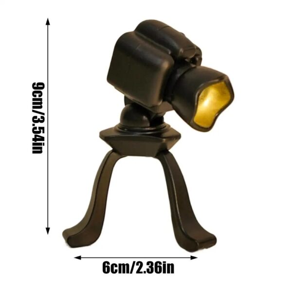 Porte-objet scientifique avec lampe de poche miniature, parfait pour la décoration de bureau ou d'étagère, ajoutant une touche scientifique et vintage à votre espace.
