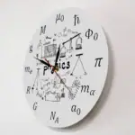 Horloge murale décorative avec motifs scientifiques, équations et symboles de physique, idéale pour les amateurs de science et décoration intérieure moderne.
