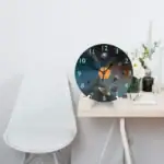 Horloge murale thème espace avec planètes et étoiles.