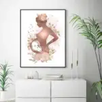 Illustration artistique d'une femme enceinte entourée de fleurs et de motifs abstraits.