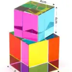 Cube en acrylique multicolore pour décoration ou expériences scientifiques, dimensions 4x4x4 cm.