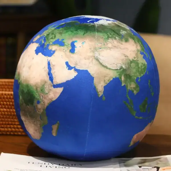 Globe terrestre représentant la planète Terre avec continents et océans, idéal pour la décoration scientifique ou éducative.