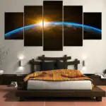 Grande fresque murale représentant la Terre vue de l'espace avec le soleil levant, idéale pour la décoration scientifique ou thématique dans une chambre ou un salon.