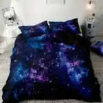Parure de lit avec motif galaxie et étoiles, idéale pour une décoration intérieure inspirée de l'univers.