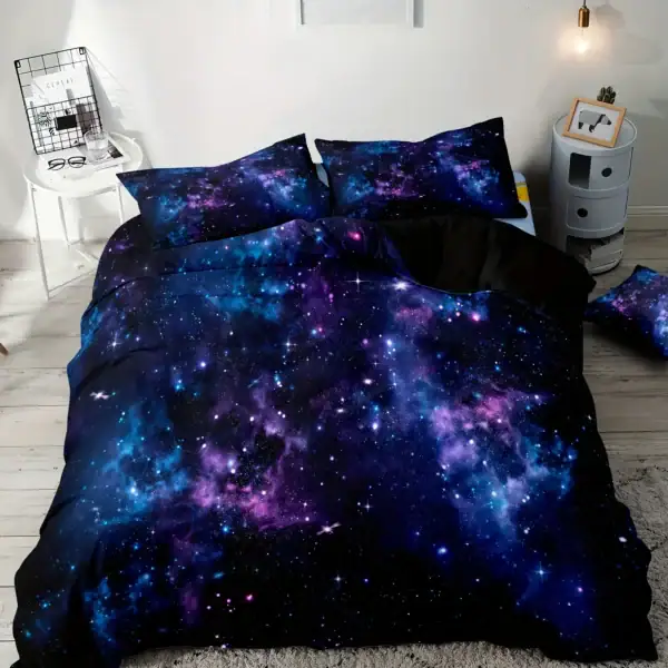 Parure de lit avec motif galaxie et étoiles, idéale pour une décoration intérieure inspirée de l'univers.