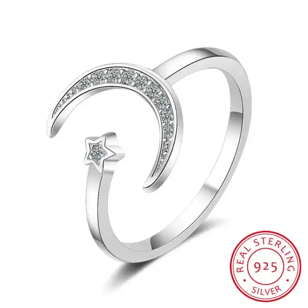 Bague en argent sterling 925 avec étoile et lune, ornée de cristaux brillants, design élégant et moderne, idéale pour les amateurs de bijoux inspirés de l'astronomie.