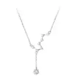 Collier en argent avec pendentif étoile, bijou élégant et délicat, parfait pour un style sophistiqué ou un cadeau spécial.