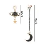 Épingles de décoration avec motifs célestes, étoiles et lune en métal doré et pierres noires, parfaites pour accessoires ou décoration.