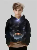 Hoodie avec motif cosmique et planètes.