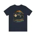 T-shirt noir avec illustration d'un casque d'astronaute contenant un espace avec planètes et étoiles, design original pour passionnés d'astronomie et de science.