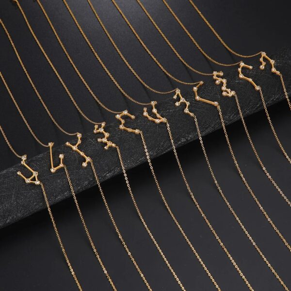 Colliers en or avec pendentifs de constellations zodiacales, parfaits pour les amateurs d'astrologie et de bijoux élégants.