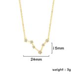 Collier en or avec pendentif en forme de constellation orné de diamants, mesurant 24mm de large et 15mm de haut, poids léger de 3g, idéal pour les amateurs de bijoux scientifiques et élégants.