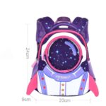 Sac à dos enfant avec motif d'astronaute et étoiles, idéal pour l'école ou les activités.