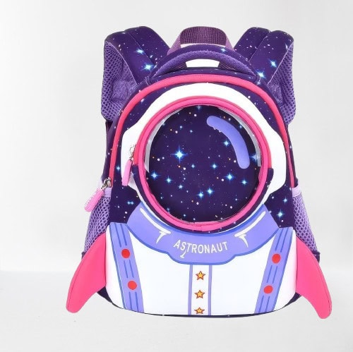 Un sac à dos pour enfants avec motif d'astronaute et étoiles, parfait pour les amateurs d'espace et de science.
