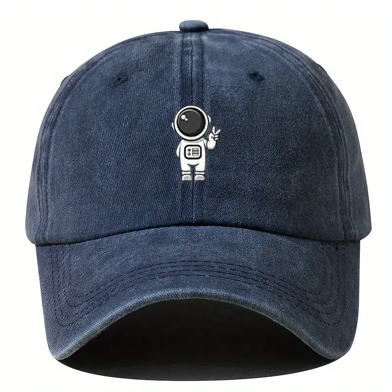 Casquette en denim avec logo d'astronaute cartoon, idéale pour les amateurs de science et d'astronomie, parfait pour un style décontracté et original.