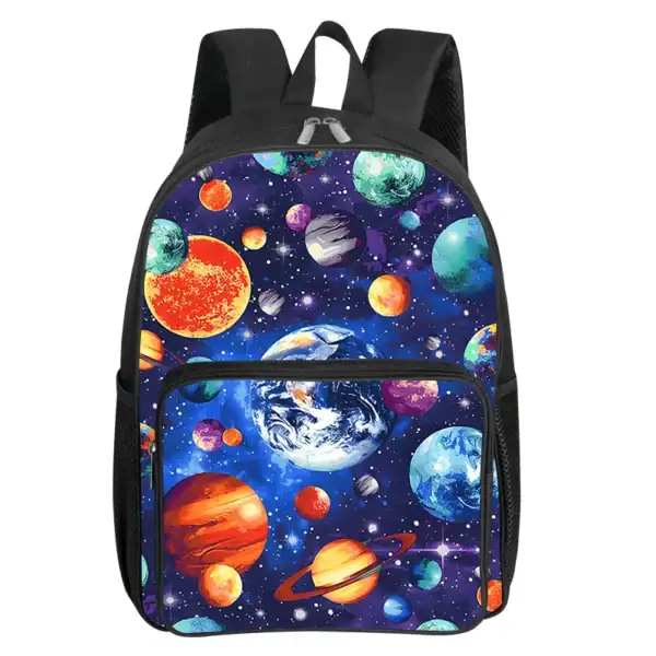 Sac à dos avec motif planètes et galaxies.