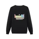 Sweat-shirt noir avec un motif de la table périodique des éléments chimiques, idéal pour les amateurs de science et de décoration scientifique.