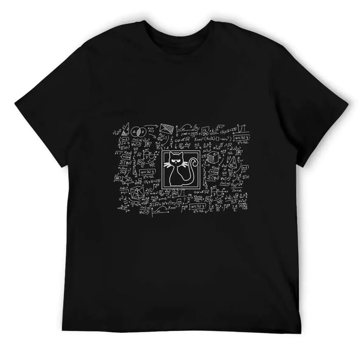 T-shirt noir avec un dessin de chat stylisé entouré de formules scientifiques blanches.