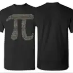 T-shirt noir avec design de chiffres et de codes informatiques en blanc, inspiré par la science et la technologie. Parfait pour les amateurs de sciences et de décoration geek.
