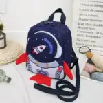 Sac à dos enfant thème spatial, design astronautique avec fusée et étoiles.